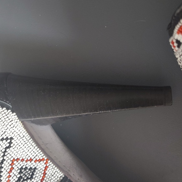 Donald J Pliner glass beaded peep-toe pump - Picture 3 of 8